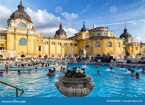 Szechenyi Thermal Baths, Spa And Swimming Pool Editorial Image | CartoonDealer.com #21054046