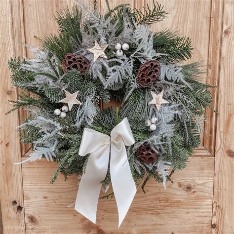 White Christmas Wreath