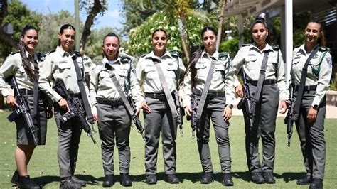 Record number of women to become officers with Israel’s Border Police ...