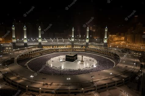 Premium Photo | A view of the kaaba in mecca at night