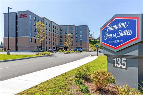 Hampton Inn & Suites Boston/Waltham Hotel (Waltham (MA)) - Deals ...