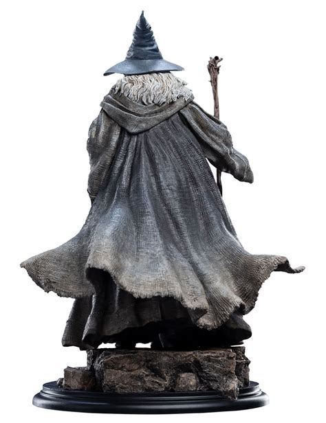 Lord of the Rings: Gandalf the Grey Pilgrim 1:6 Scale Statue - Fans