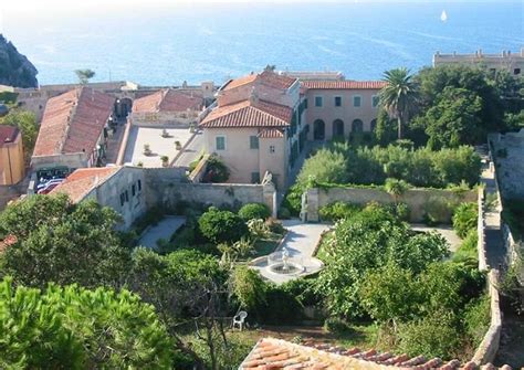 The Isle of Elba where Napoleon was exiled. | Elba italy, Italy pictures, Villa