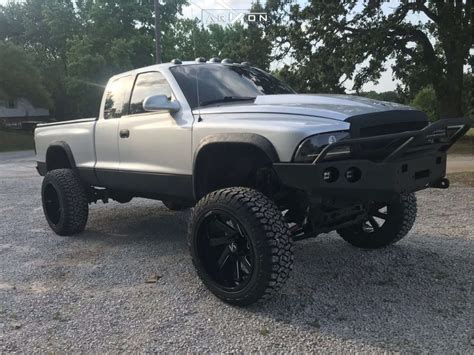 Lifted Dodge Dakota