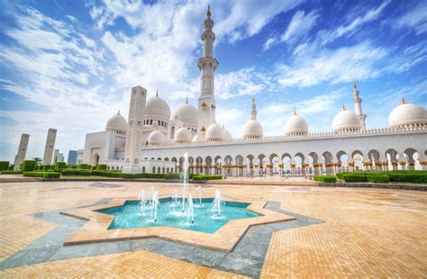 7 Must-See UAE Monuments For Your Next Business Trip -Branex Official Blog