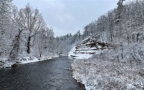 Winter Activities in Ontario | 15 Fun Things to Do in the Snow - Road Trip Ontario