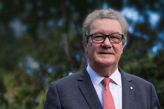 Coronavirus: Alexander Downer slams citizens being left stranded overseas