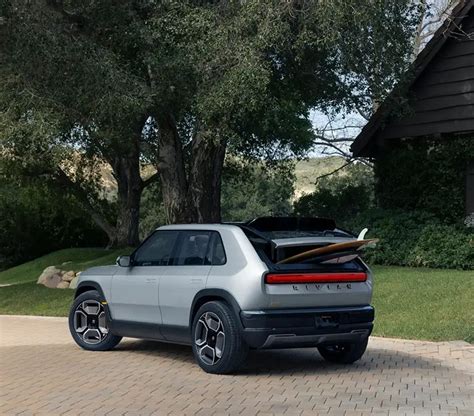 Rivian Releases Rivian R2 and R3 All-New Midsize SUV - Tuvie Design