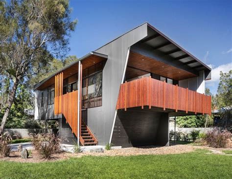 Passive solar beach house is a contemporary take on the Australian beach shack