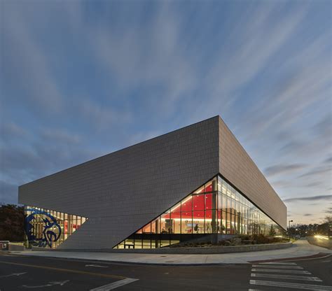 southern indiana university screaming eagles arena — BallParchitecture