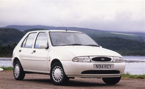 Ford Fiesta Mk4 1995 - 1999 Hatchback 3 door :: OUTSTANDING CARS