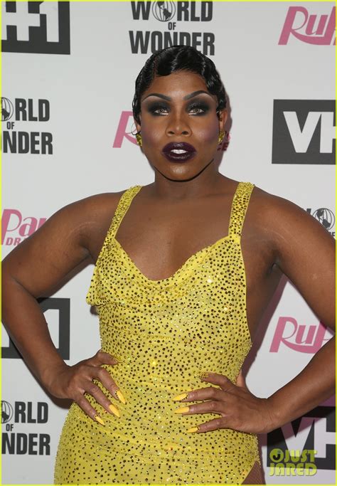 Photo: aquaria monet x change hit carpet at rupauls drag race season 11 ...