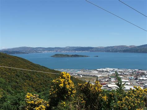 Wainuiomata.com - Wainuiomata