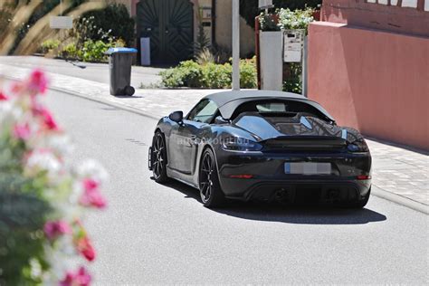 2023 Porsche Boxster Spyder RS Spied Yet Again With Production Ready Look - autoevolution