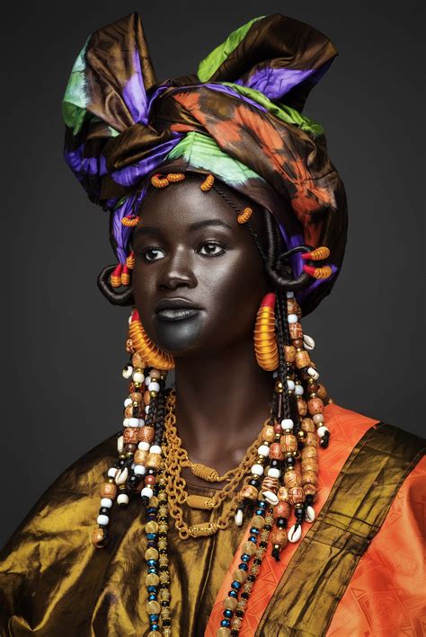 Traditional Clothing from the world : Wolof woman, Khoudia Diop, Senegal, by Joey Rosado