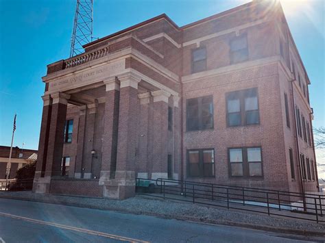 Osage County Courthouse in Linn, Missouri. Paul Chandler February 2019 ...