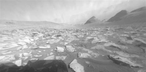 NASA’s Curiosity rover snapped this dreamy timelapse of a Martian day ...