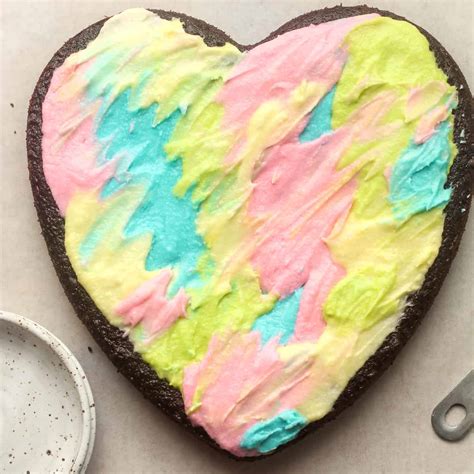 Heart Shaped Chocolate Cake - SueBee Homemaker