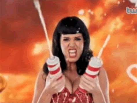 How to Make a Katy Perry Halloween Costume | Lovelyish | Katy perry gif, Katy perry hot, Katy ...