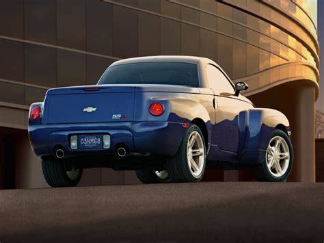 CHEVROLET SSR Specs & Photos - 2003, 2004, 2005, 2006 - autoevolution