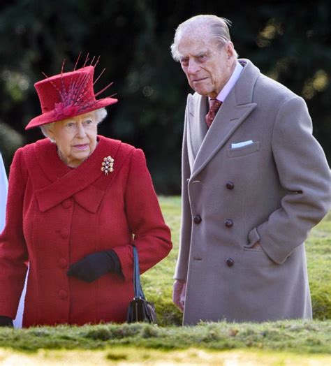 Prince Philip Queen Elizabeth - Prince Philip Admitted To Hospital As A ...