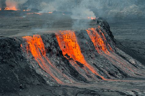 Nyiragongo Volcano l Fascinating - Our Breathing Planet