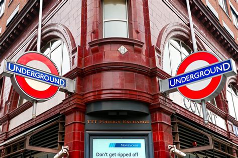 The London Underground logo celebrated with a permanent Design Museum exhibition | London ...