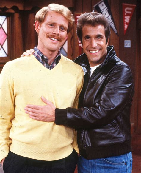 Henry Winkler reunites with Happy Days’ Ron Howard ahead of first win ...