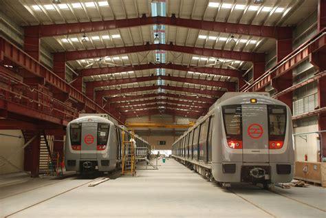 Around 3 Lakh Commuters Use DMRC Network On Tuesday - Metro Rail News