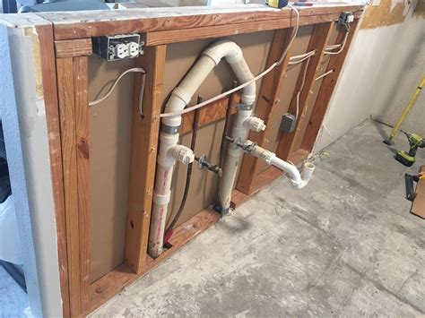 Is this a air venting system for the Kitchen sink or does is help to drain water? : r/Plumbing