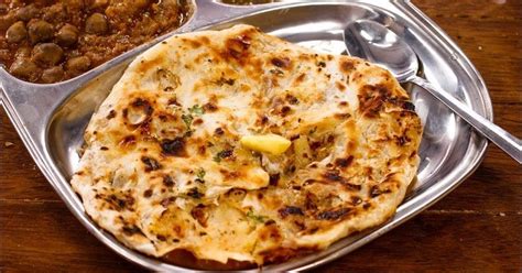 The History Of Amritsari Kulcha, The Crispy Dish That's Punjab's Best Gift To The Food Lovers