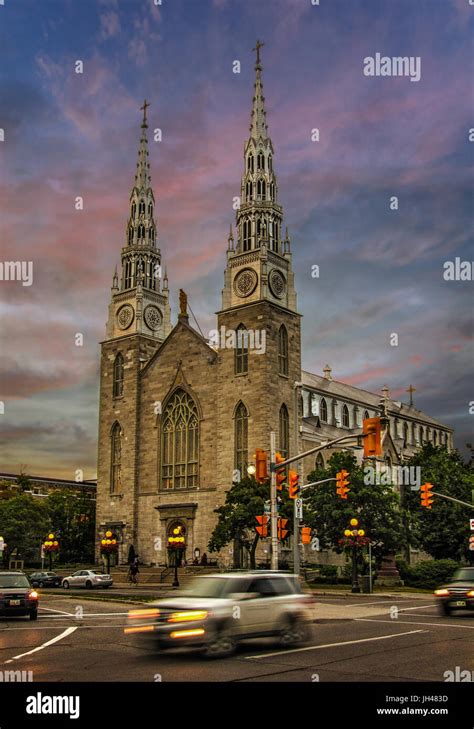 Downtown ottawa night street hi-res stock photography and images - Alamy