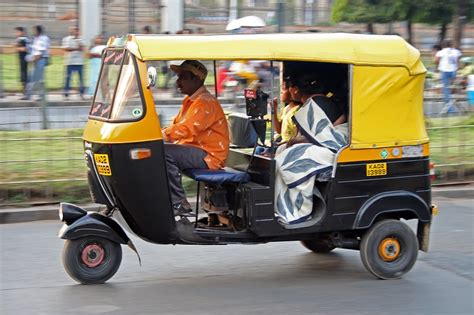 Auto-Rickshaw Fares In Delhi Have Hiked By 18% And We're Glad Autowalas Don't Use Meters | Curly ...