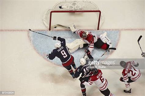 431 Zach Parise Olympics Stock Photos, High-Res Pictures, and Images ...