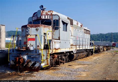 RailPictures.Net Photo: SBD 1030 Seaboard System EMD GP30 at Oak Ridge, Tennessee by James R ...