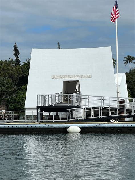 Deluxe USS Arizona Memorial and Historical City Tour - Honolulu, United States - TourMega