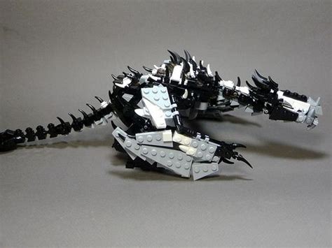 Lego skyrim dragon. Awesomesauce. Check the link for the complete scene. | SG MiniFigures