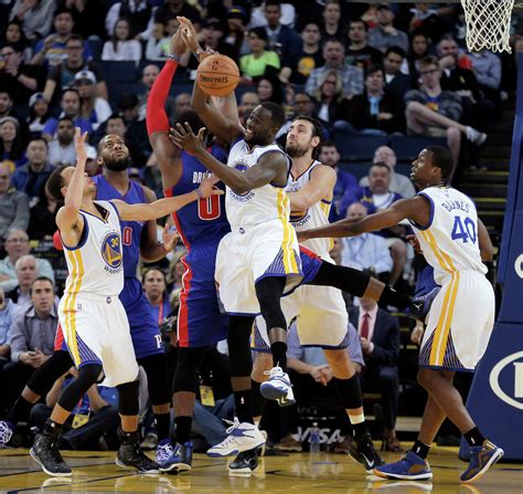 Draymond Green sparking Warriors’ offense with 1-man fastbreaks