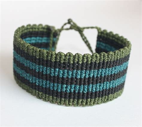 Macrame bracelet | Модели браслетов, Пособия по браслетам, Браслеты ...