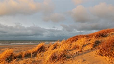 Zwitserw WeatherPhotos: Katwijk Beach at sunset