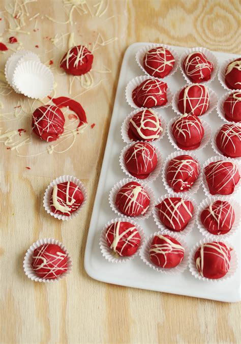 No-Bake Cheesecake Truffles - A Beautiful Mess