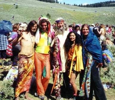 Hippies: The influence of music on fashion in the 1960s | Textile ...