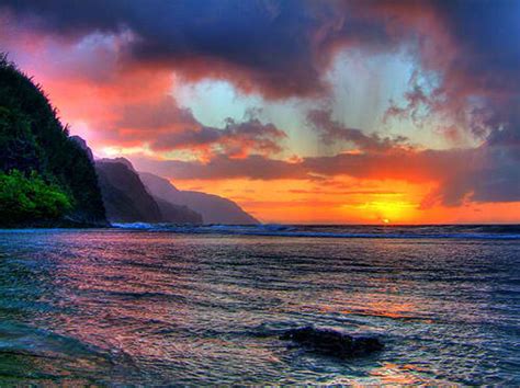 Kee Beach - One of the Most Breathtaking Beaches in Kauai's North Shore | Only In Hawaii