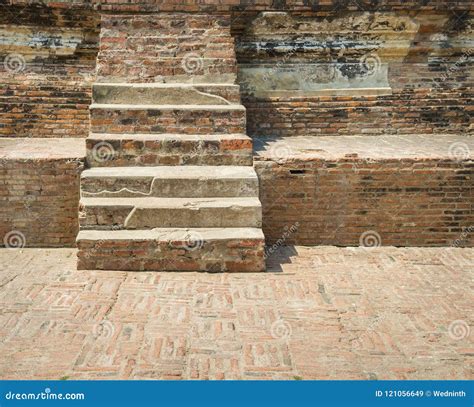 Crack Old Brick Wall and Walkway Stairs Outdoor Stock Image - Image of city, flight: 121056649