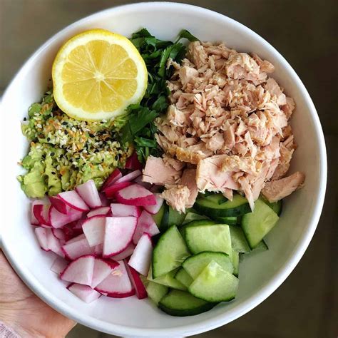 Healthy Tuna Salad (No Mayo Tuna Salad) | Minty Kitchen