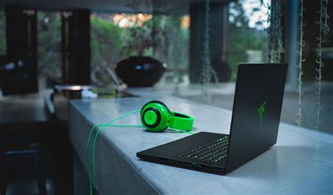 2020 Razer Blade 15 Advanced gets 8-Core i7-10875H CPU, RTX Super ...