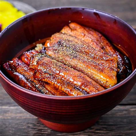 Unagi donburi (Japanese grilled eel rice bowl) - Sudachi Recipes