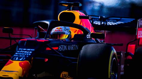 Red Bull RB16 - Max Verstappen [4680x2633] : F1Porn