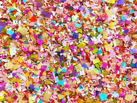 Biodegradable Confetti – A Practical Wedding