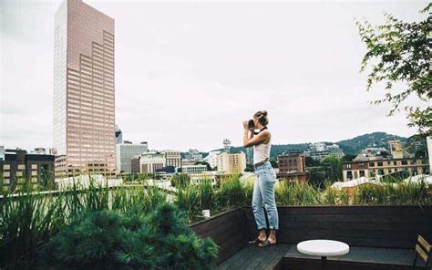 3 BEST Hostels in Portland 2024 (+ Map)